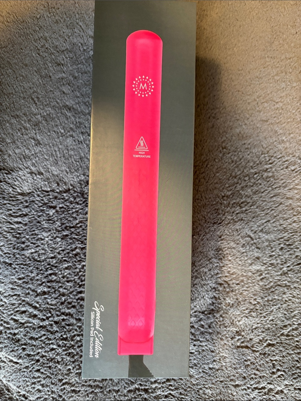 Marlina titanium hair straightener — Pink